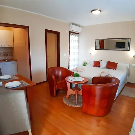 Fuer 2 Personen Ca 25 Qm In Porec, Istrien Istrische Riviera Apartament